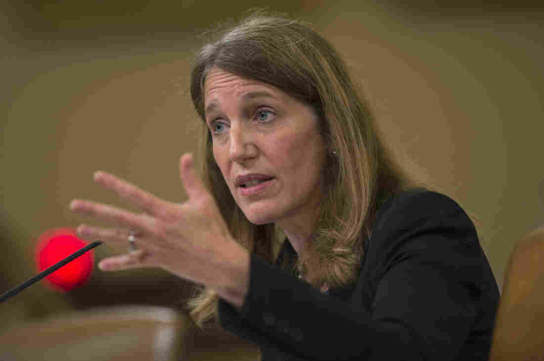 Health and Human Services Secretary Sylvia M. Burwell says she's willing to work with Texas leaders to craft a unique Medicaid plan for the state.